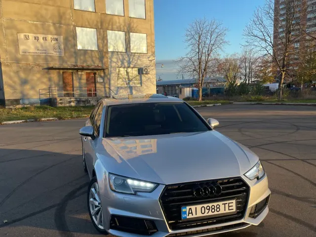 Audi A4 - фото 1