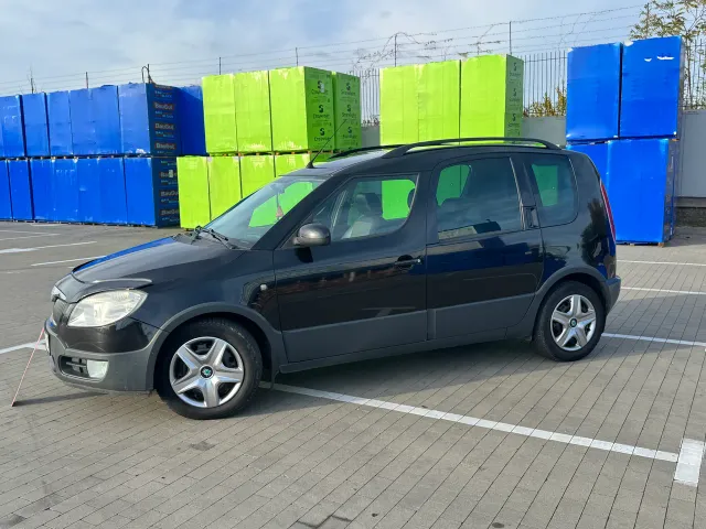 Skoda Roomster - фото 2
