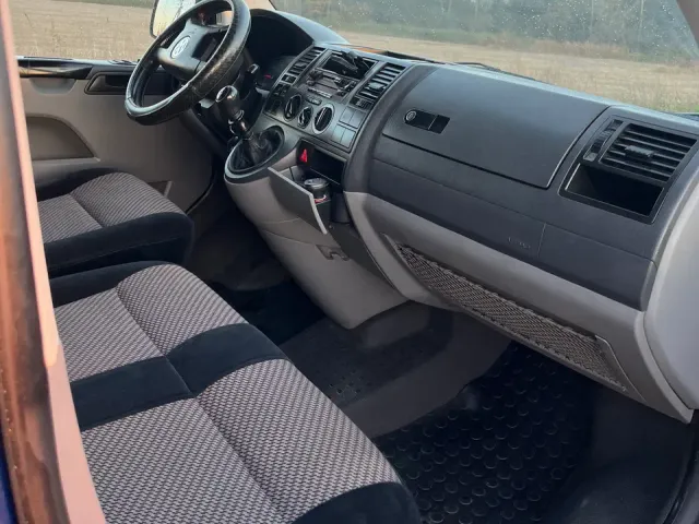 Volkswagen Transporter - фото 5