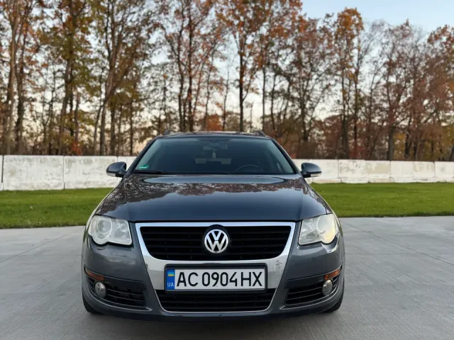 Volkswagen Passat - фото 2