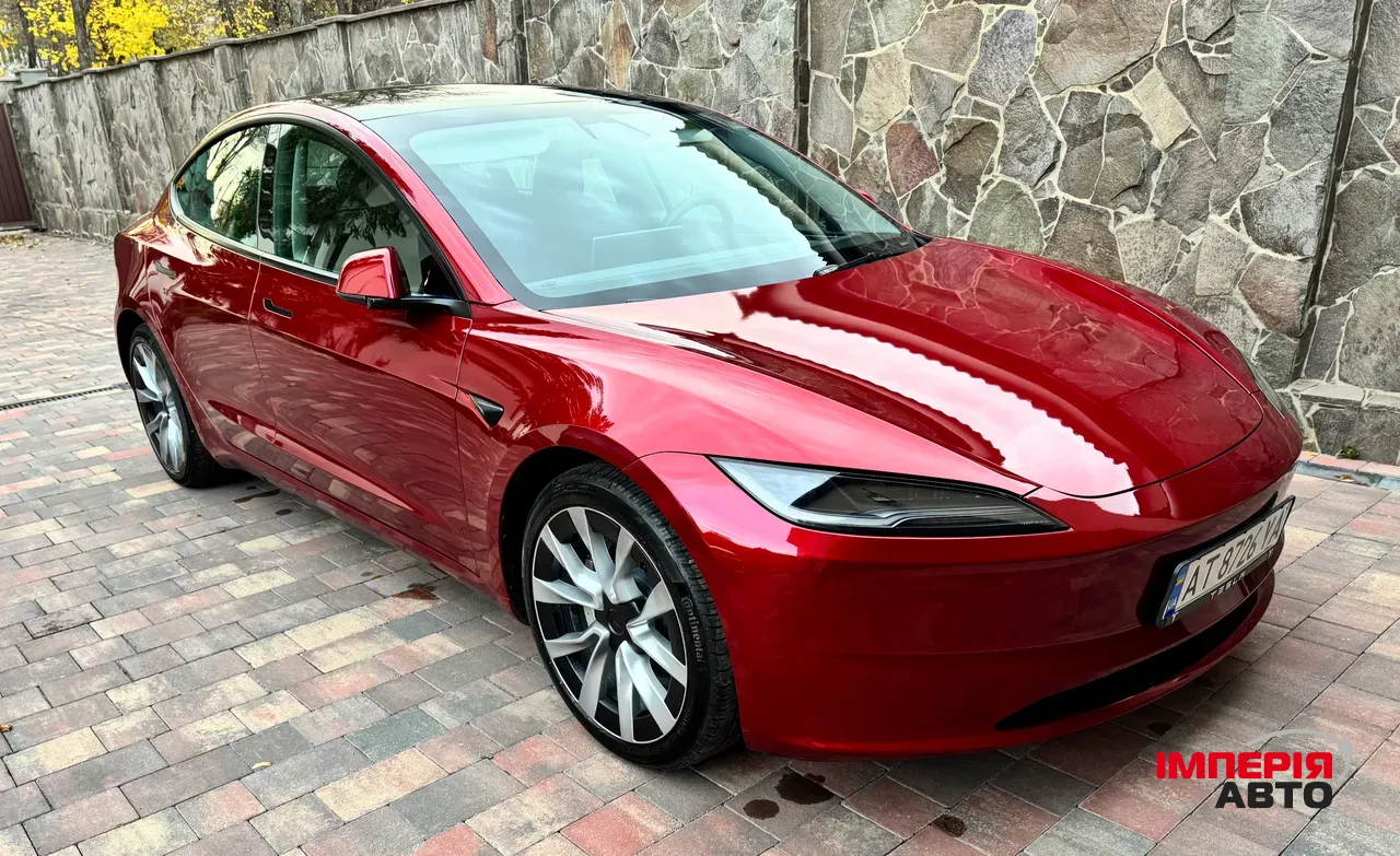 Tesla Model 3 - фото 3