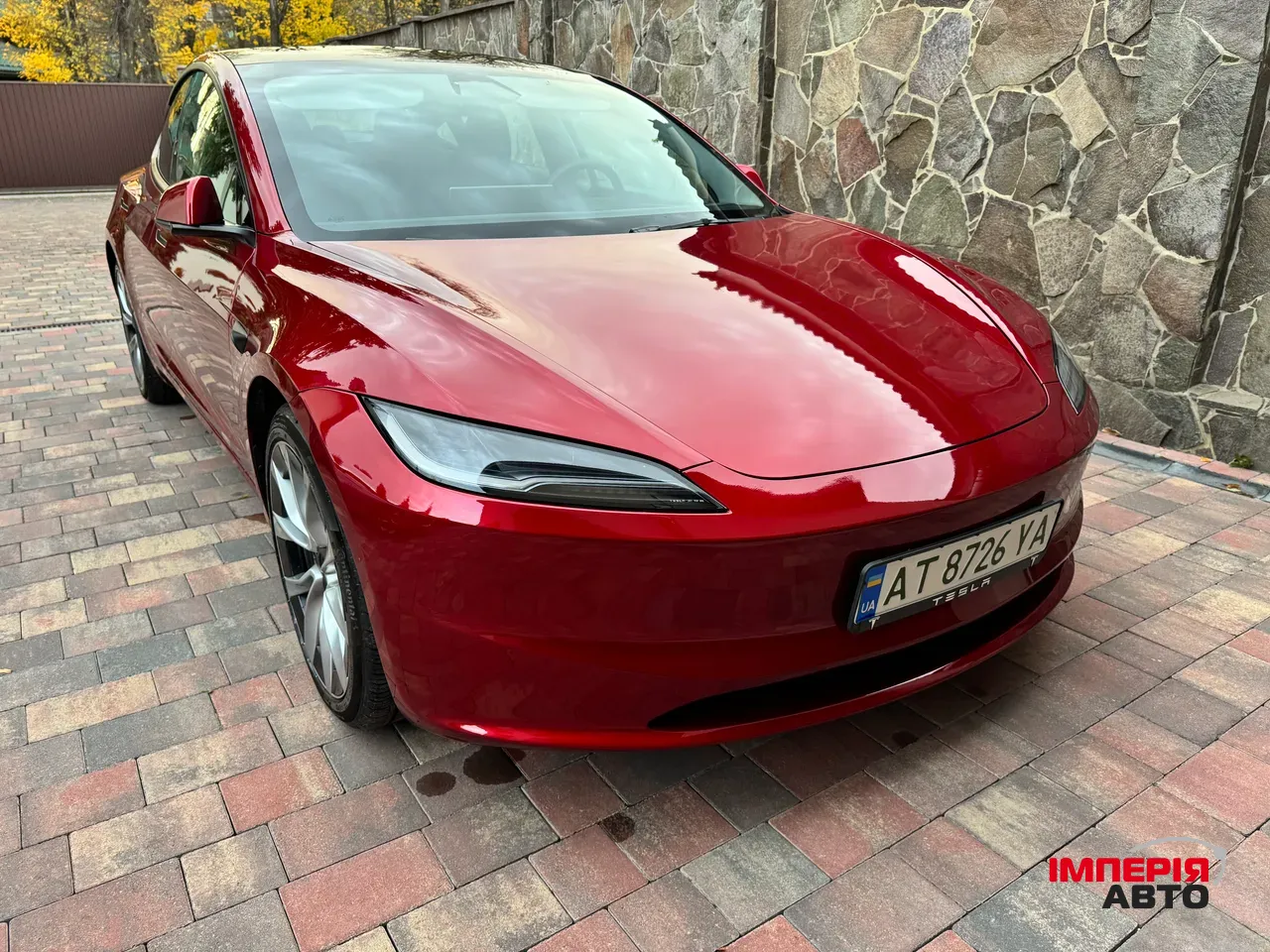 Tesla Model 3 - фото 1