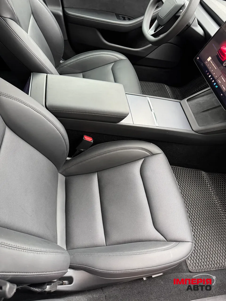 Tesla Model 3 - фото 14