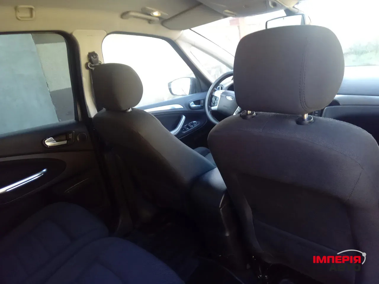 Ford S-MAX - фото 11