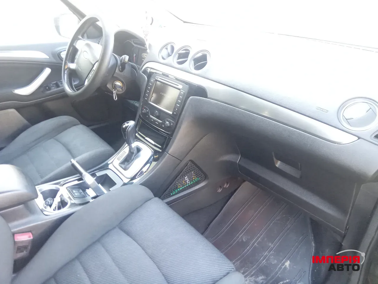 Ford S-MAX - фото 15