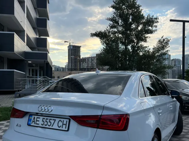 Audi A3 - фото 4