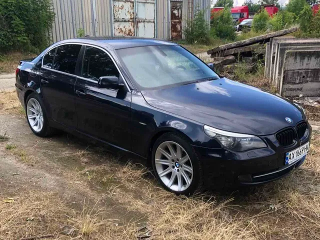 BMW 5 серії - фото 1