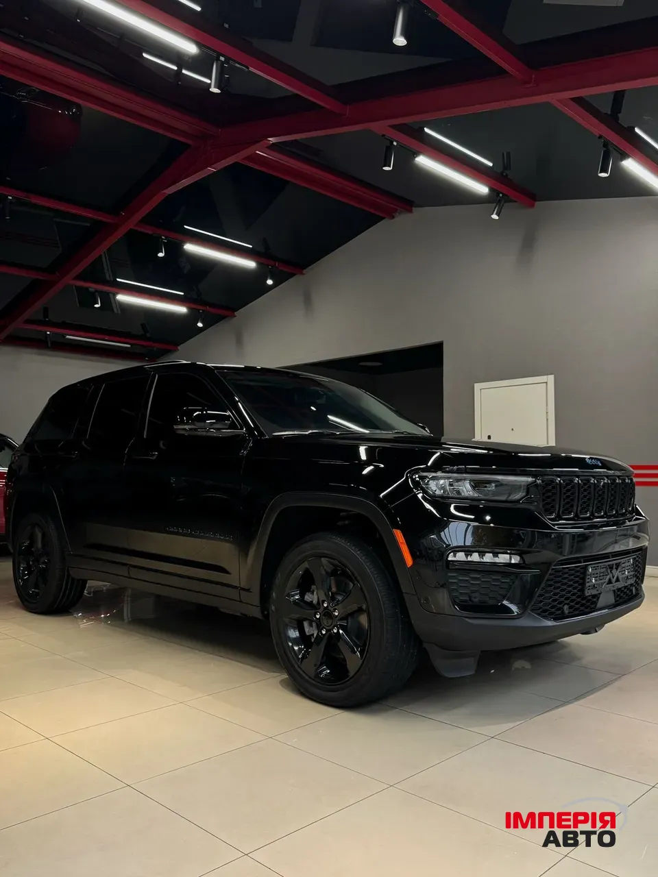 Jeep Grand Cherokee - фото 2