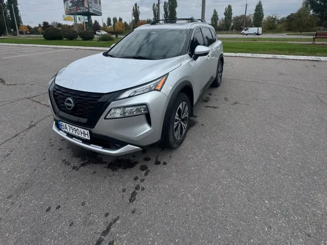 Nissan Rogue - фото 1