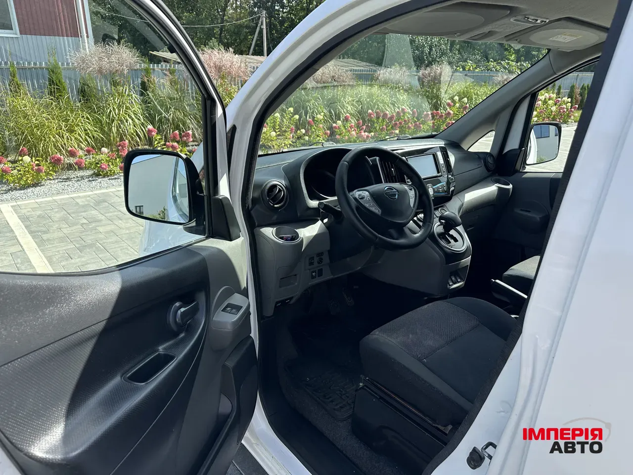 Nissan NV200 - фото 9