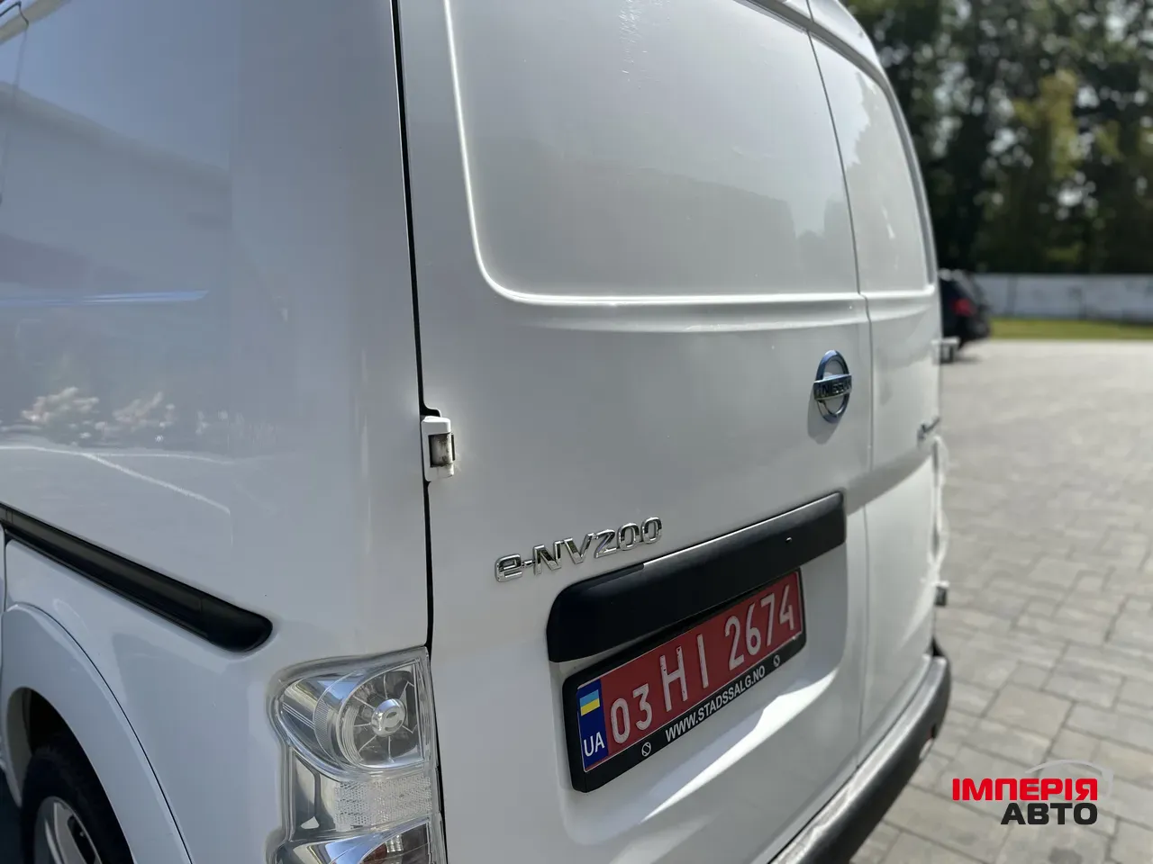 Nissan NV200 - фото 10