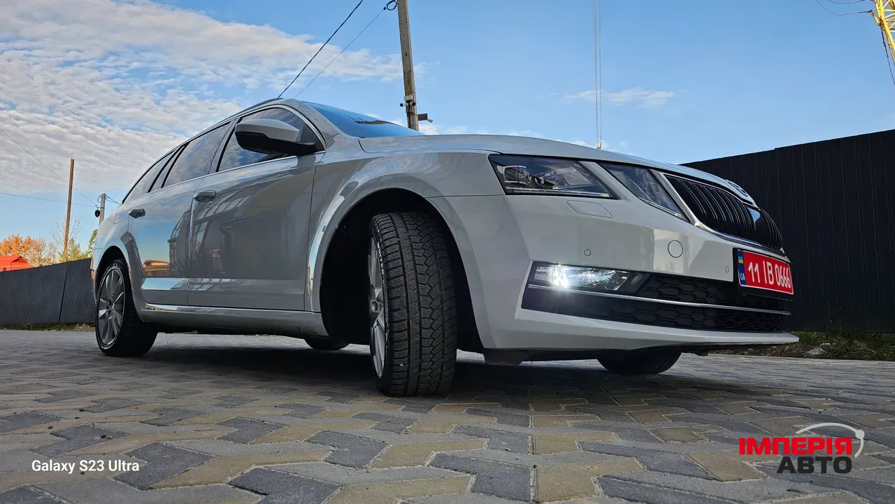 Skoda Octavia - фото 3