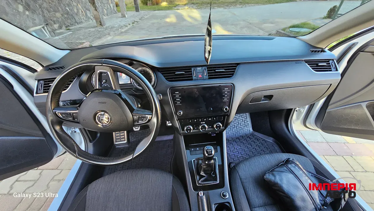 Skoda Octavia - фото 27