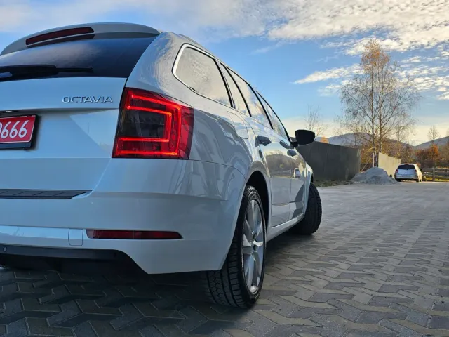 Skoda Octavia - фото 3