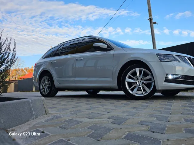Skoda Octavia - фото 1