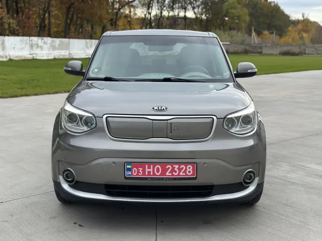 Kia Soul EV - фото 1