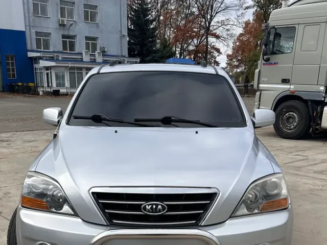 Kia Sorento - фото 4