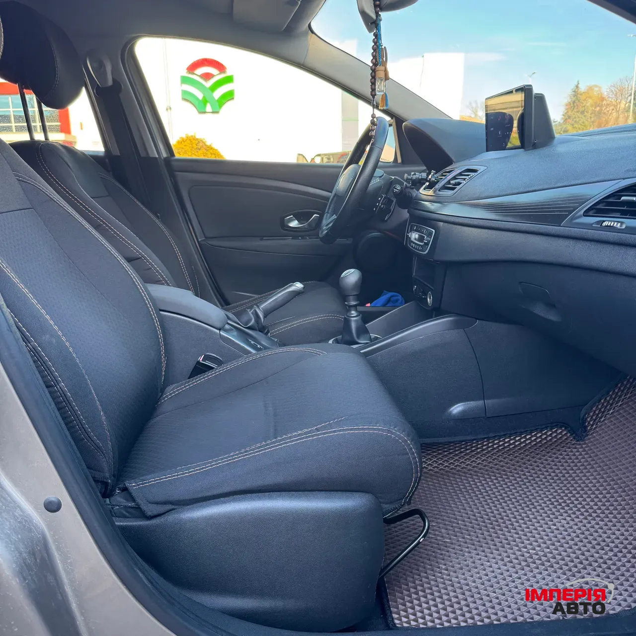 Renault Megane - фото 35