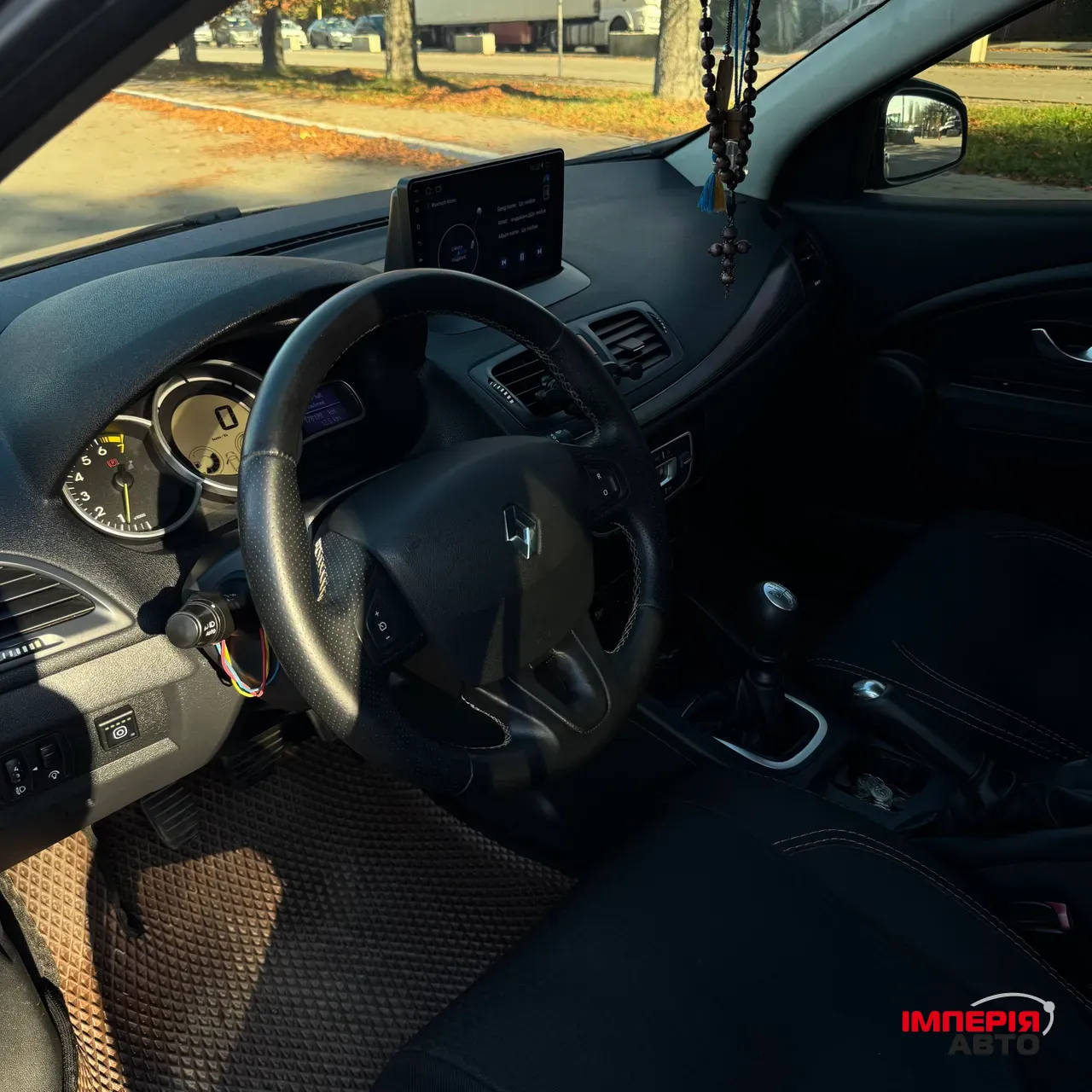 Renault Megane - фото 21