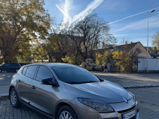 Renault Megane - фото 5