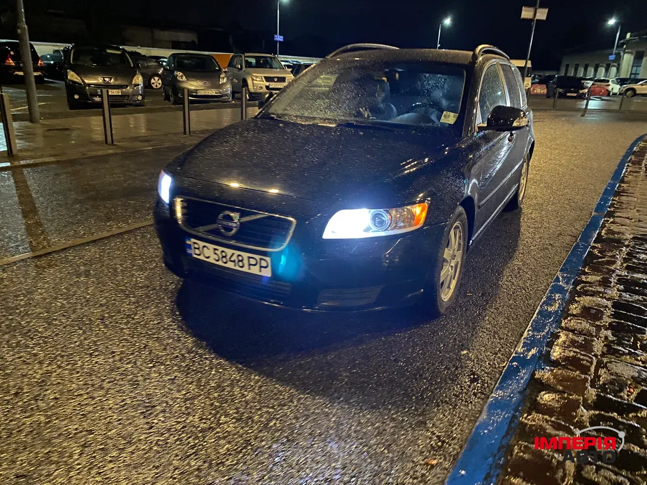 Volvo V50 - фото 2