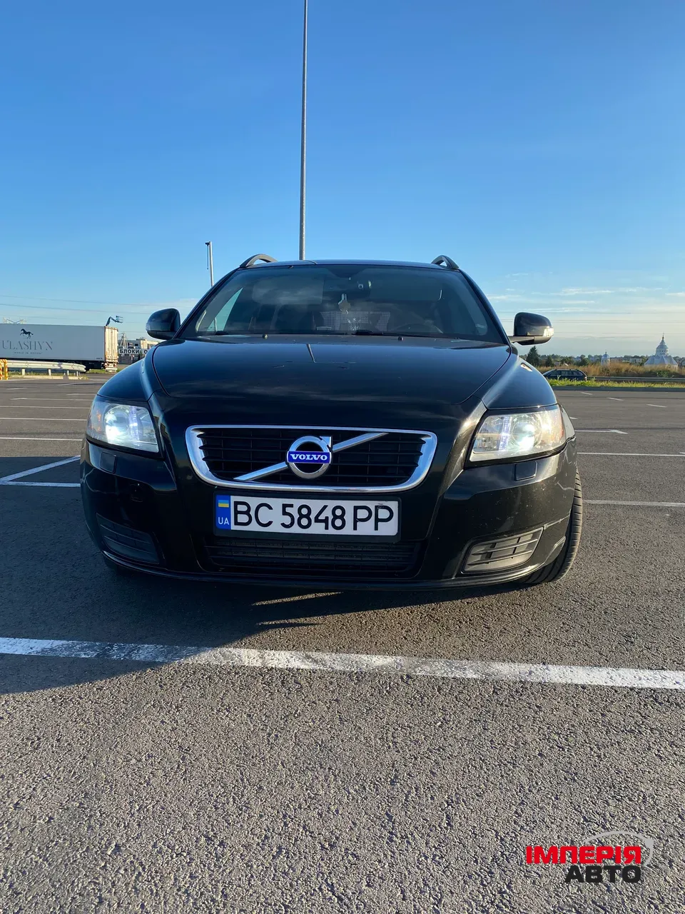 Volvo V50 - фото 1