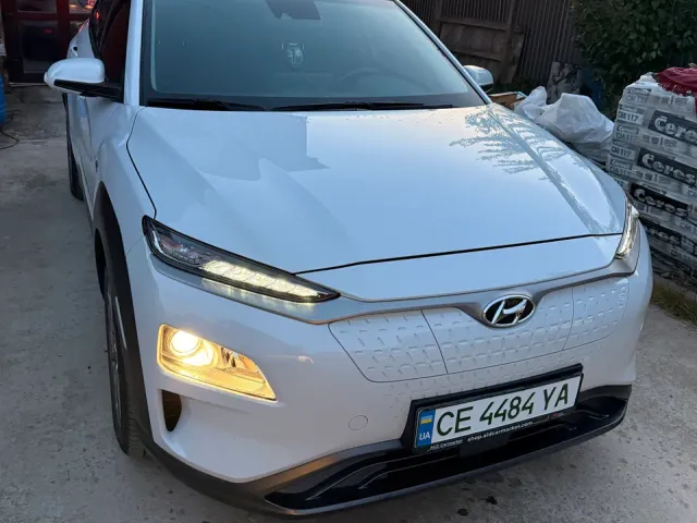 Hyundai Kona - фото 1