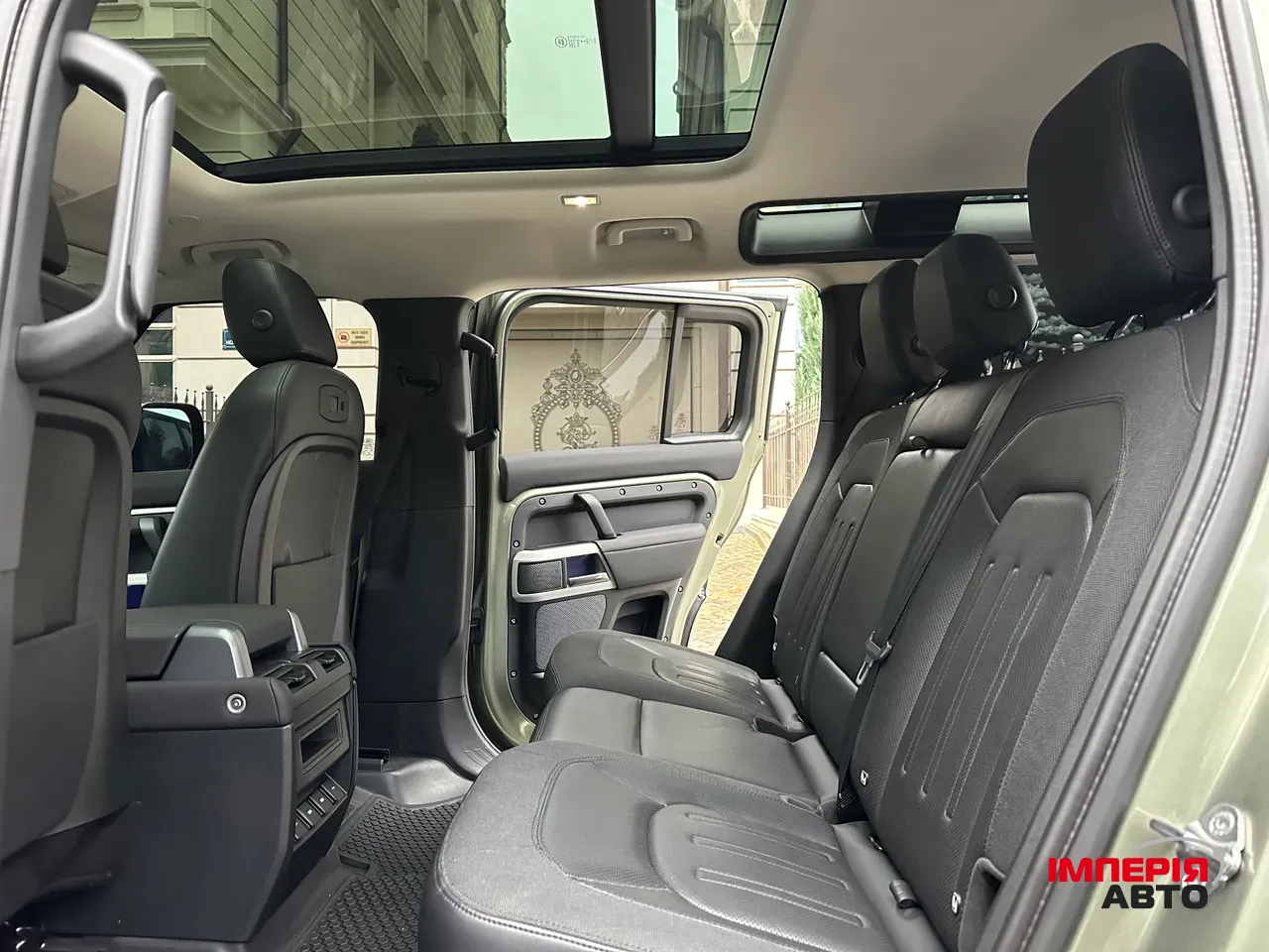 Land Rover Defender - фото 68