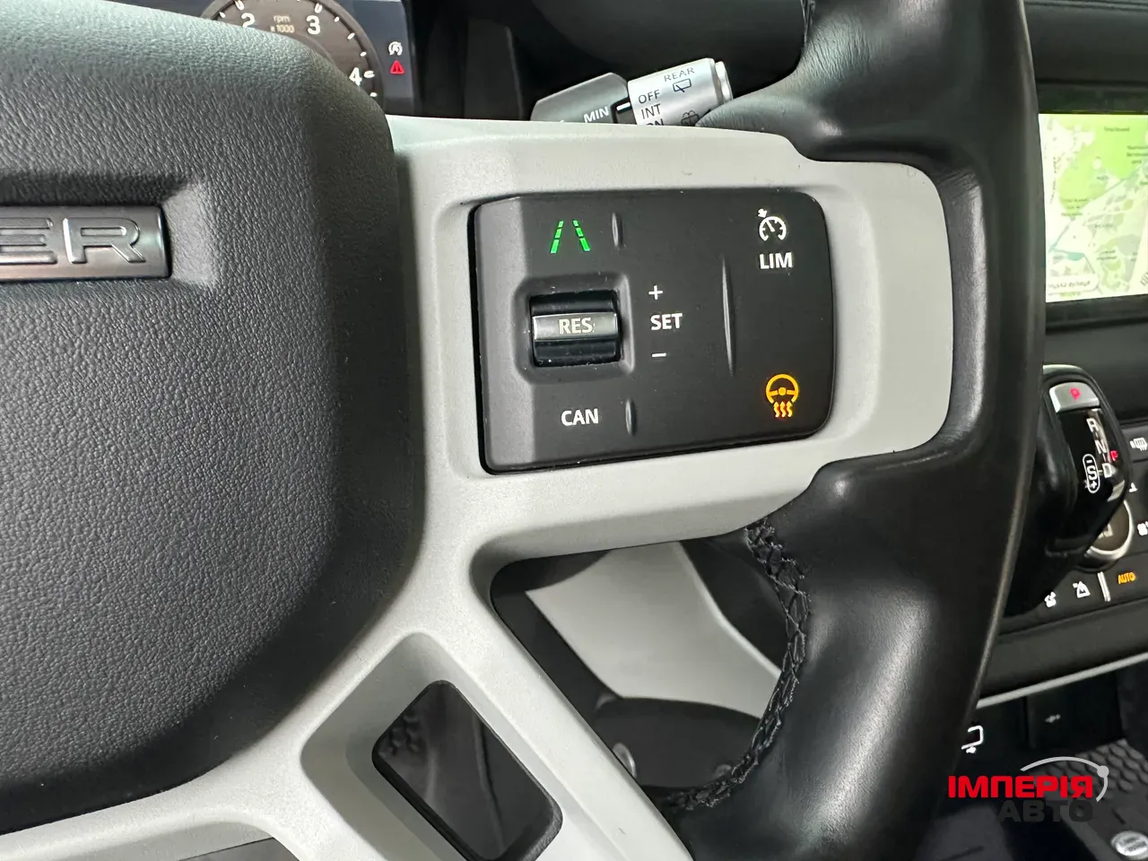 Land Rover Defender - фото 25