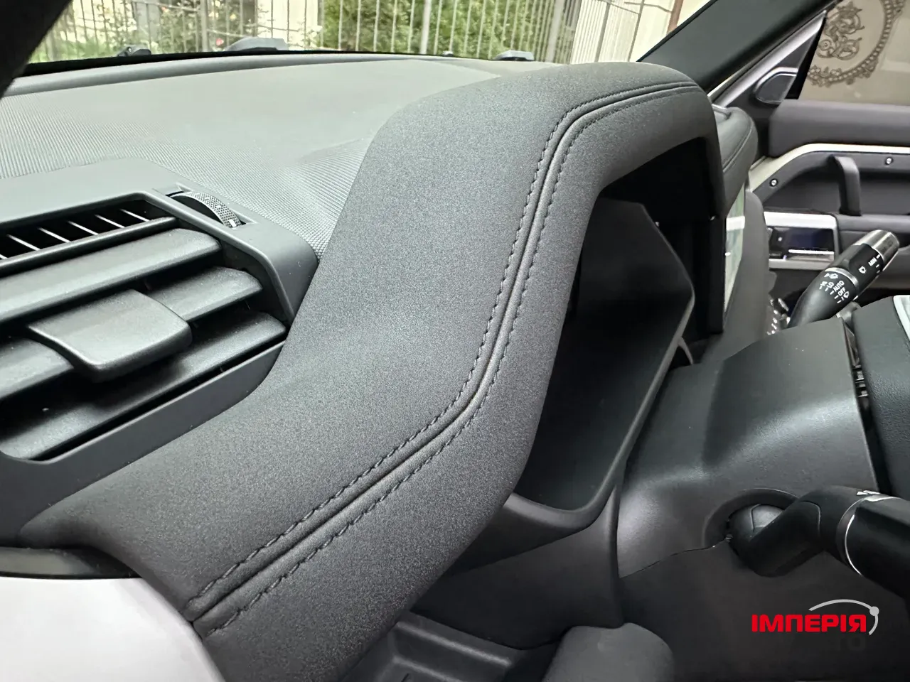 Land Rover Defender - фото 28