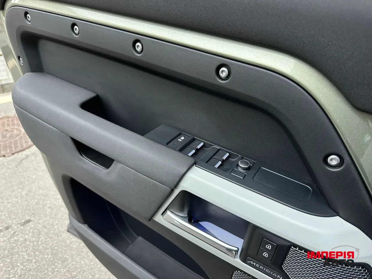 Land Rover Defender - фото 20