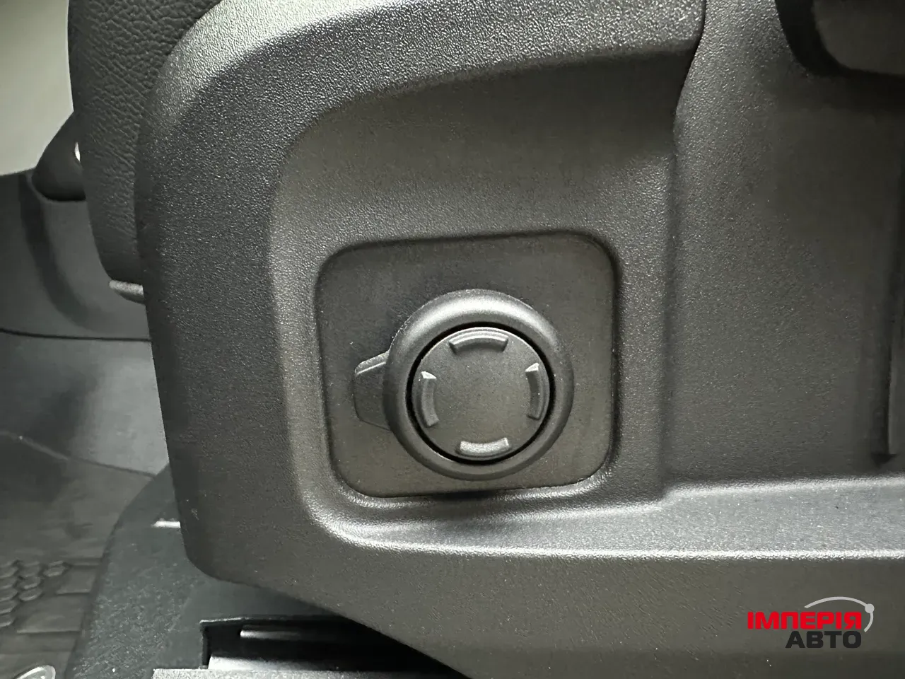 Land Rover Defender - фото 51