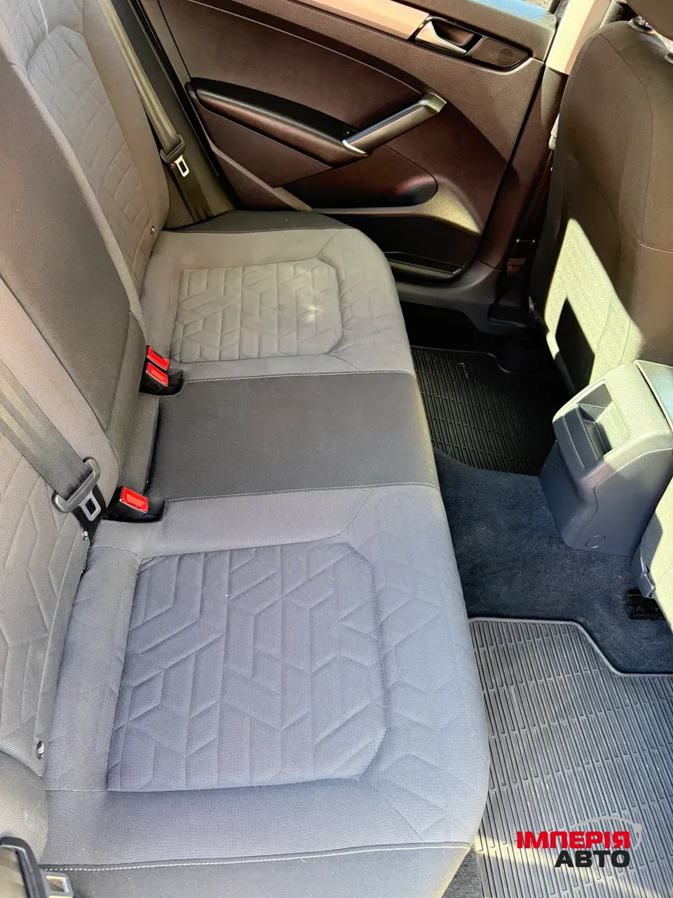 Volkswagen Passat (North America and China) - фото 9