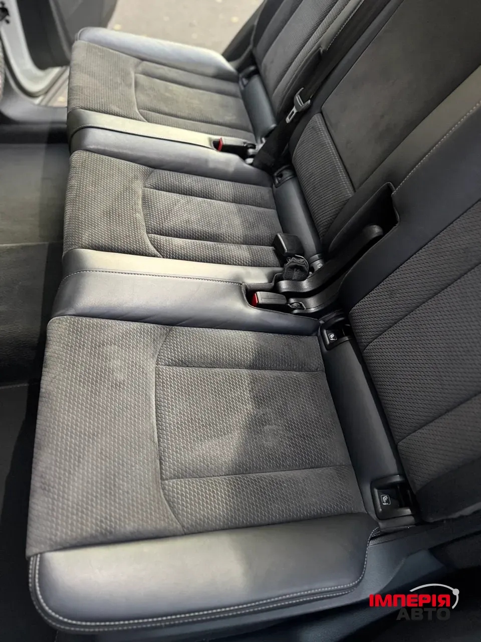 Audi Q7 - фото 18