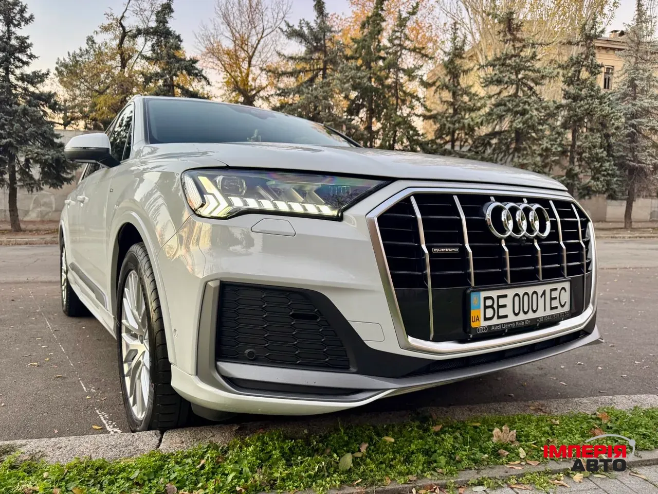 Audi Q7 - фото 5