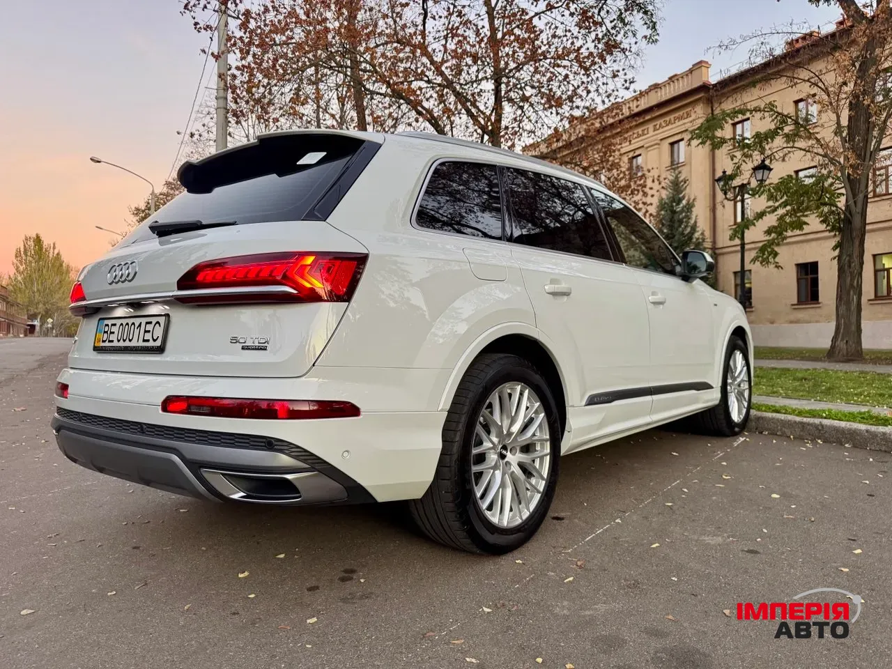 Audi Q7 - фото 4