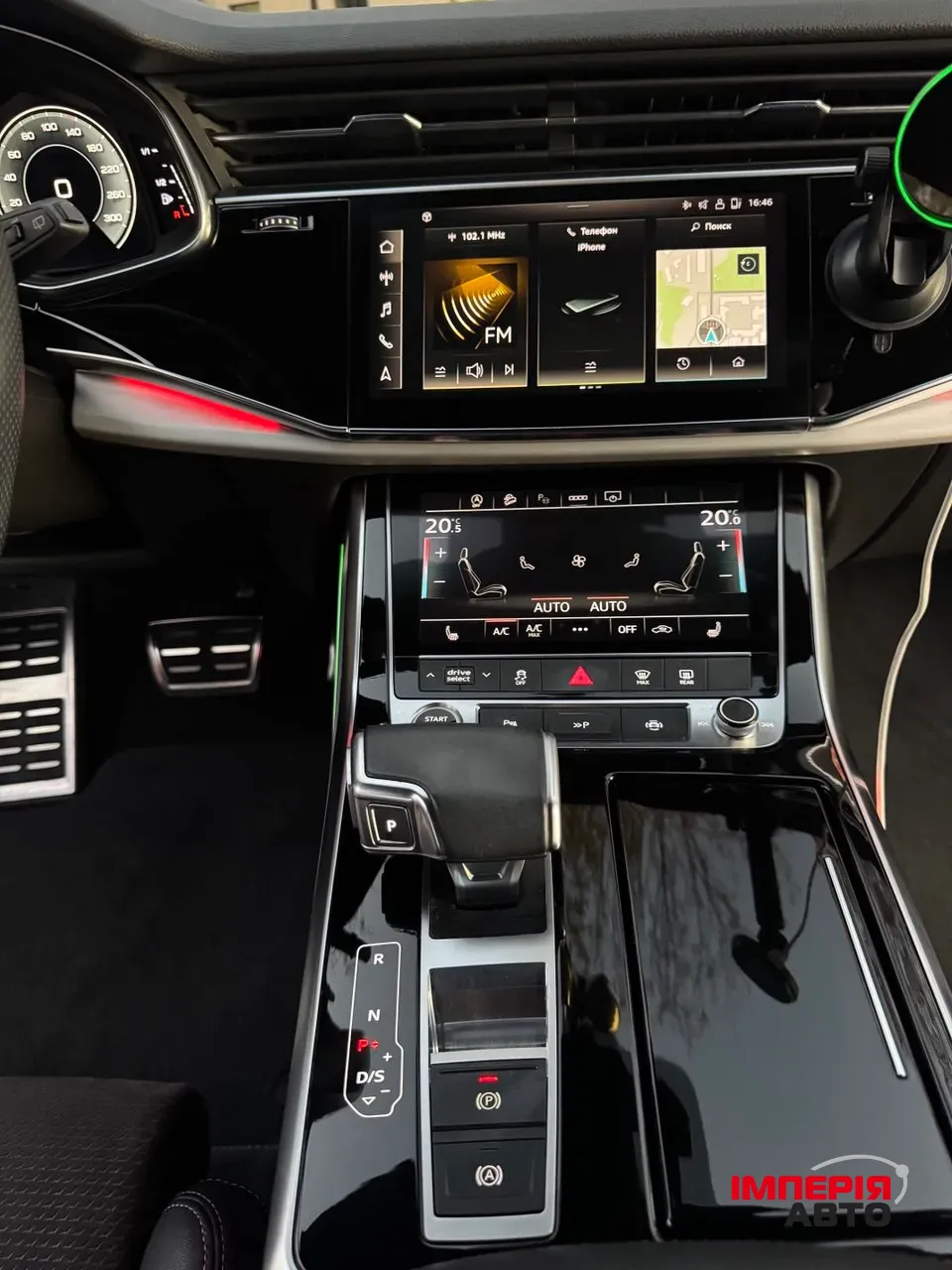 Audi Q7 - фото 24