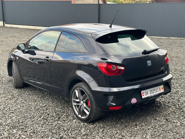 SEAT Ibiza Cupra - фото 4