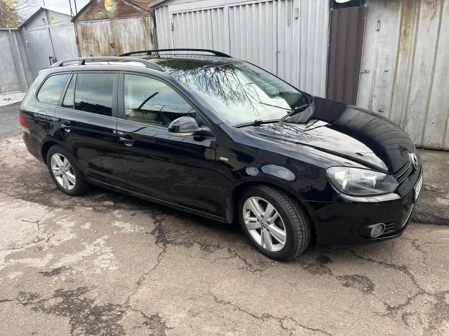 Volkswagen Golf - фото 2