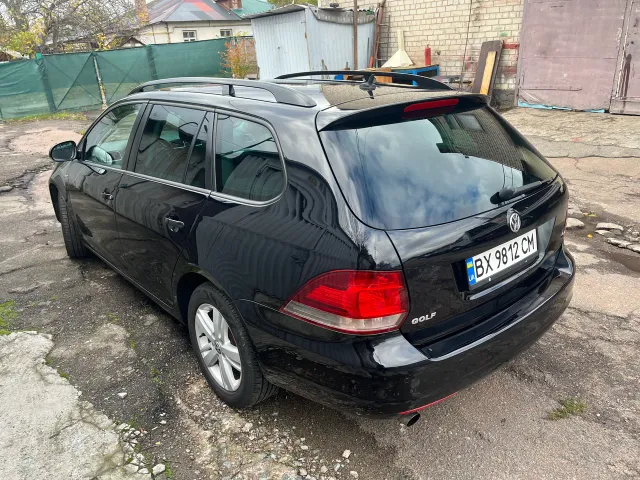 Volkswagen Golf - фото 4