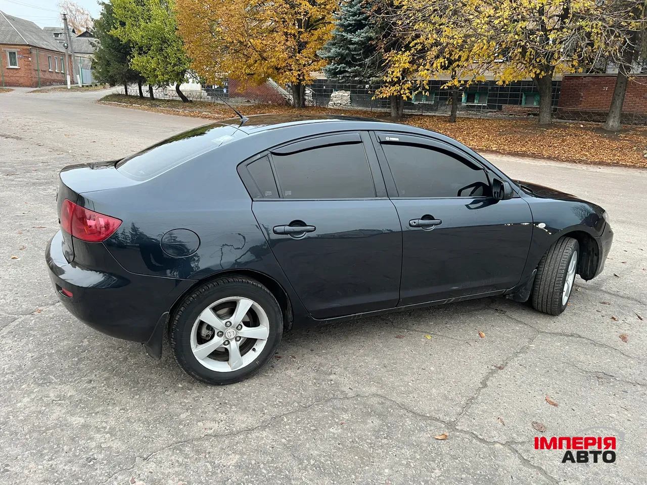 Mazda 3 - фото 7