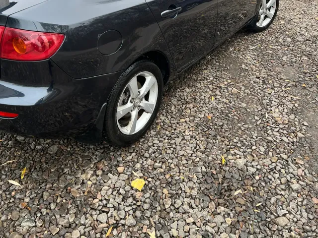 Mazda 3 - фото 2