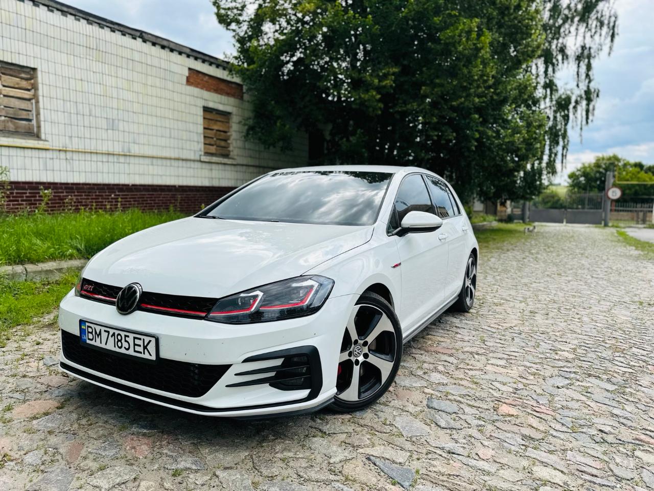 Volkswagen Golf GTI - зображення 4