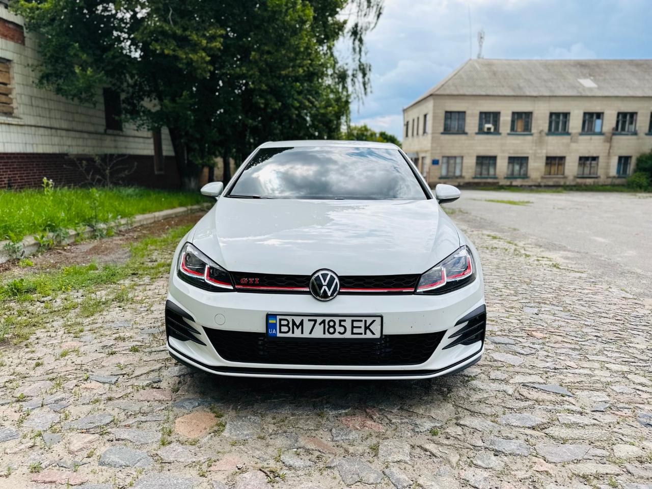 Volkswagen Golf GTI - зображення 1