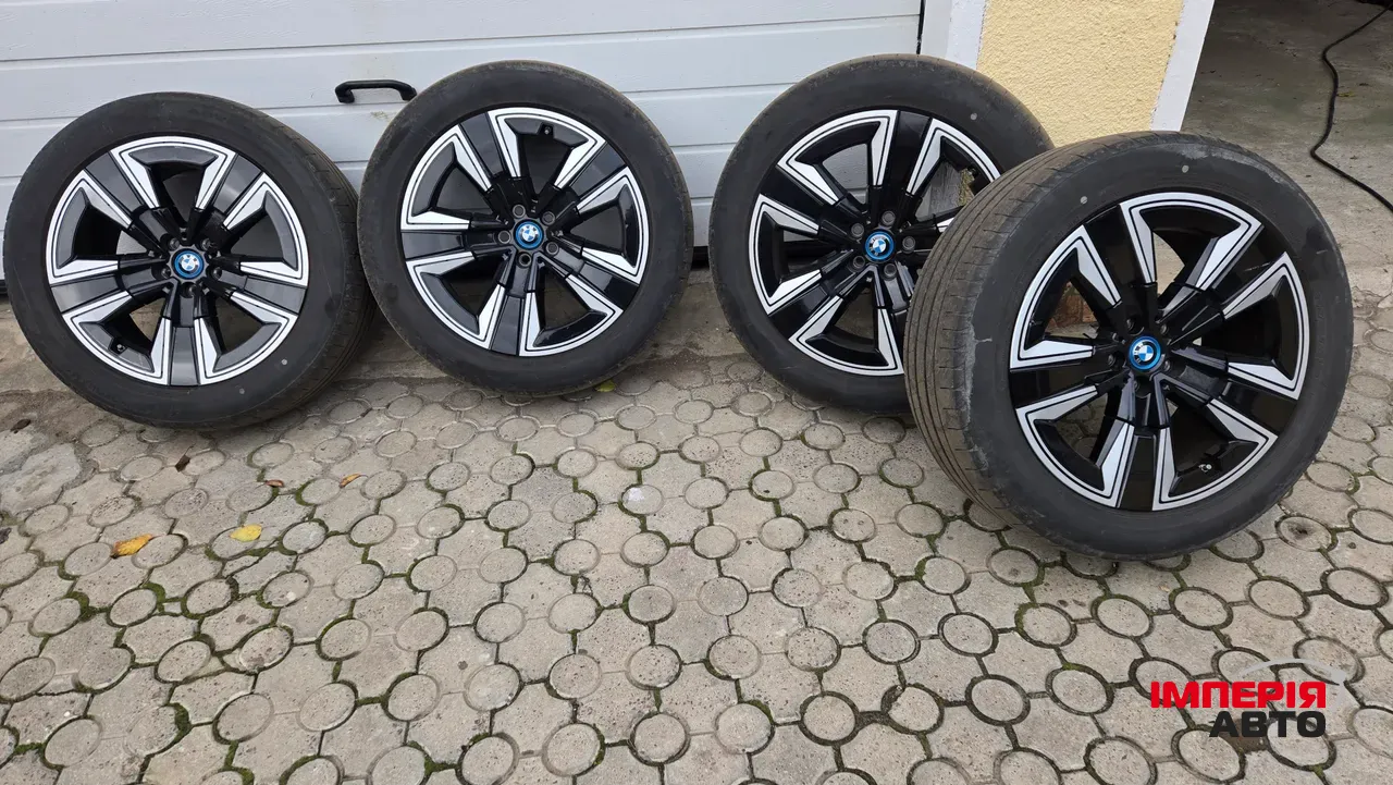 BMW iX3 - фото 14