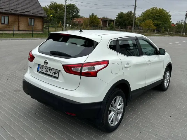 Nissan Qashqai - фото 4