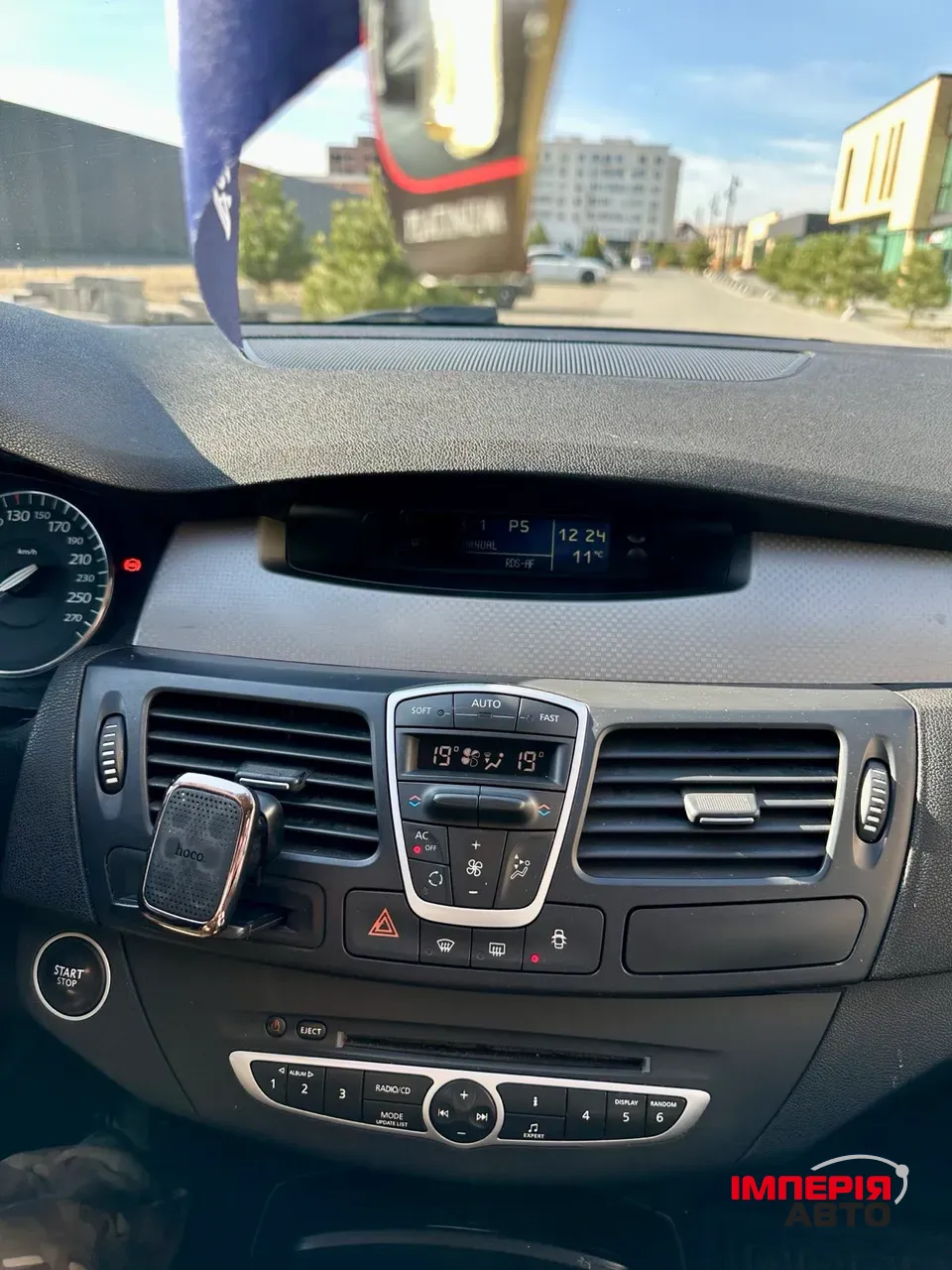 Renault Laguna - фото 18