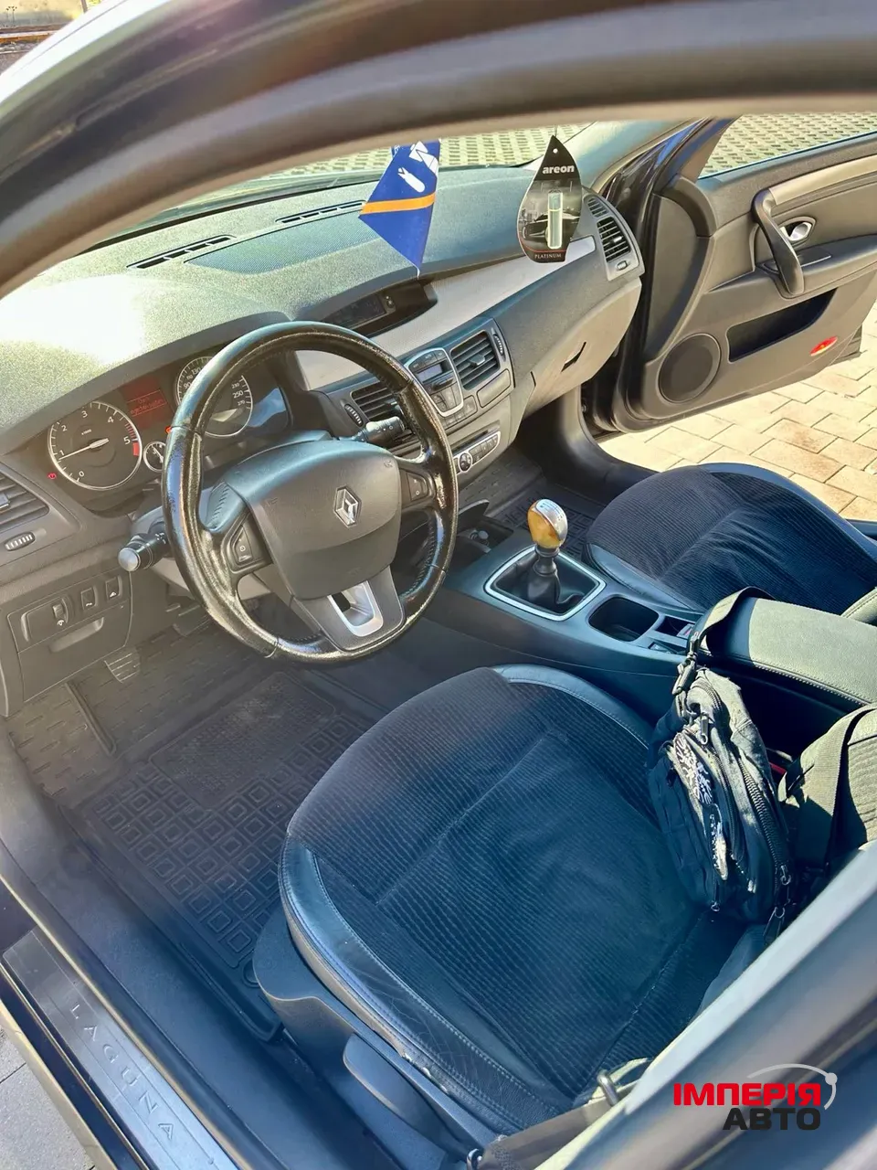 Renault Laguna - фото 8