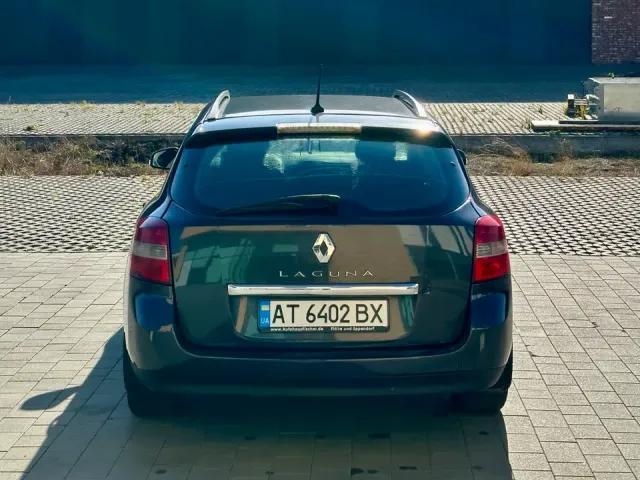 Renault Laguna - фото 4