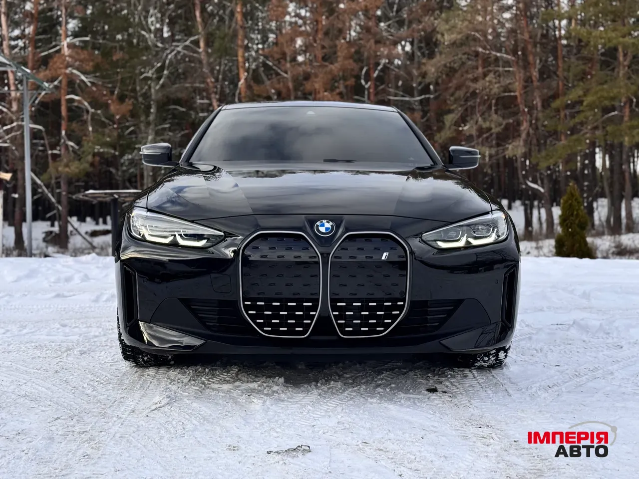 BMW i4 - фото 1